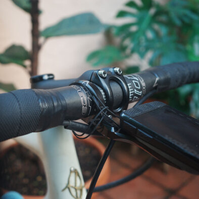 Front of carbon fiber Easton handlebar